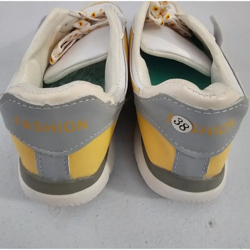 NWOB Women's Lace-up Sneakers size EU38 US 7-7.5